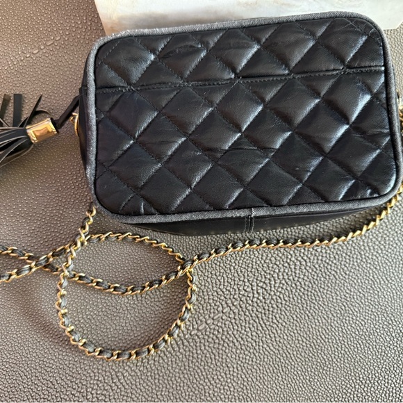 Chanel Black Quilted Women's Bag - Picture 5 of 6